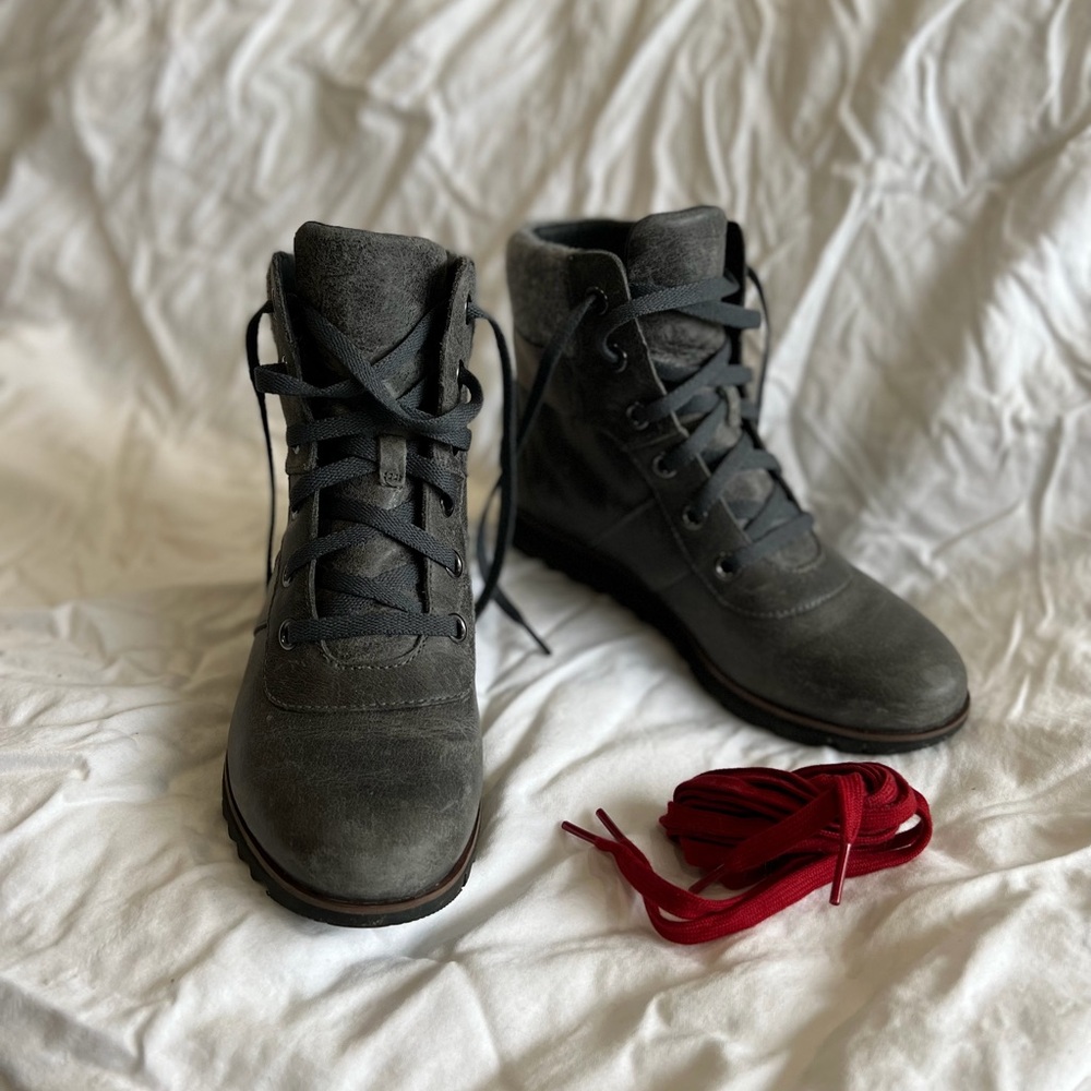 Sorel Harlow Conquest Boot in Quarry, size 8 - Picture 3 of 8